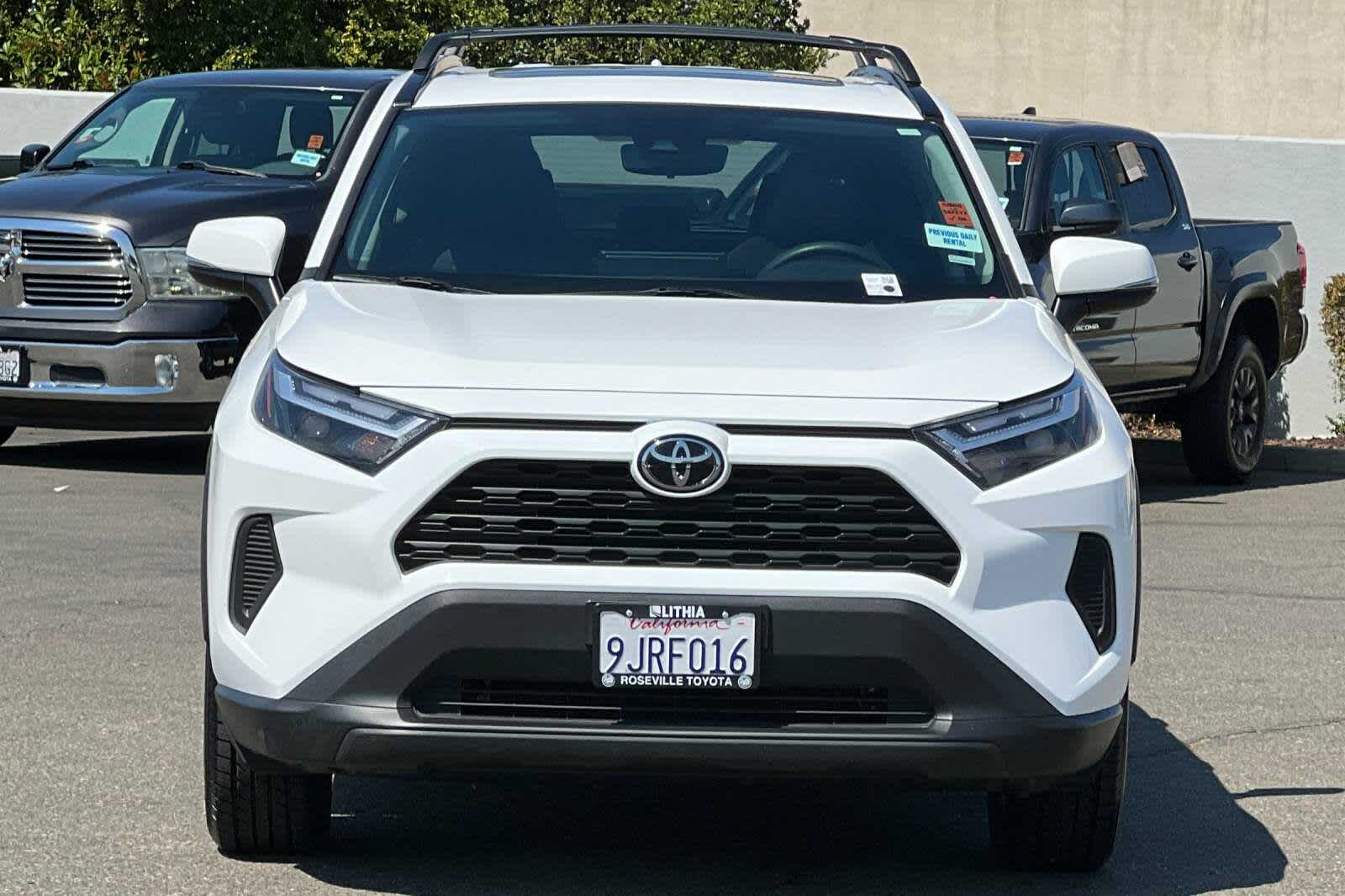 2023 Toyota RAV4 XLE 10