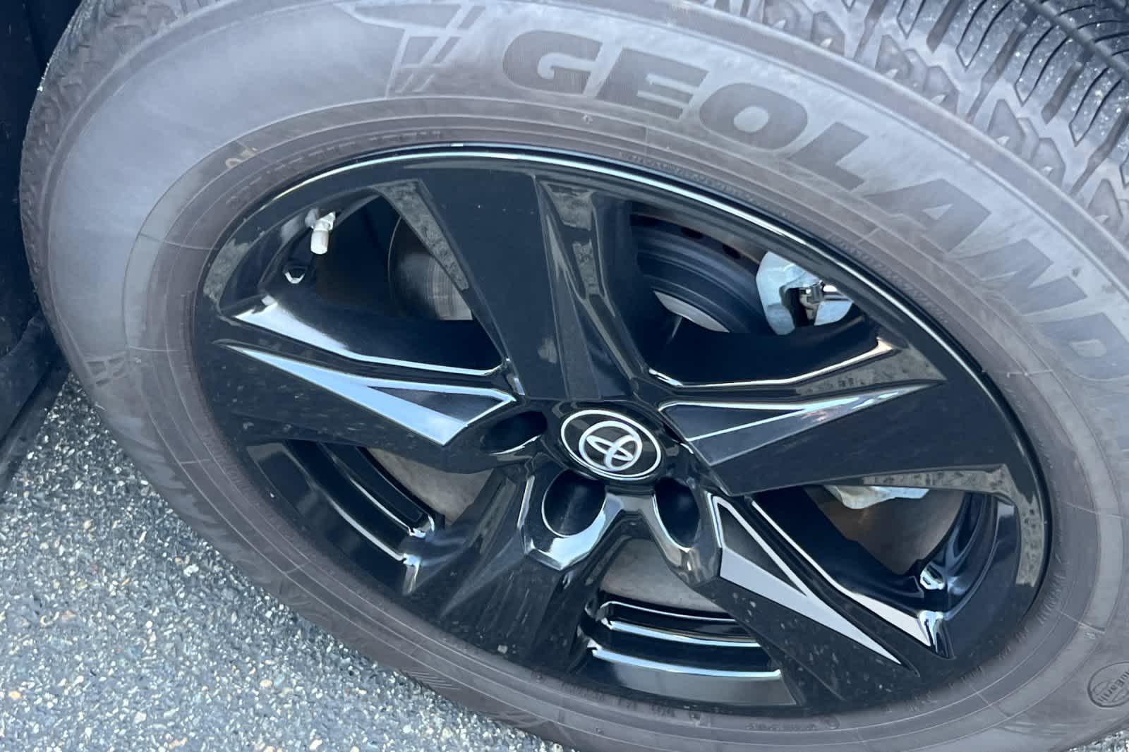 Thumbnail: 2023 Toyota Highlander - 12