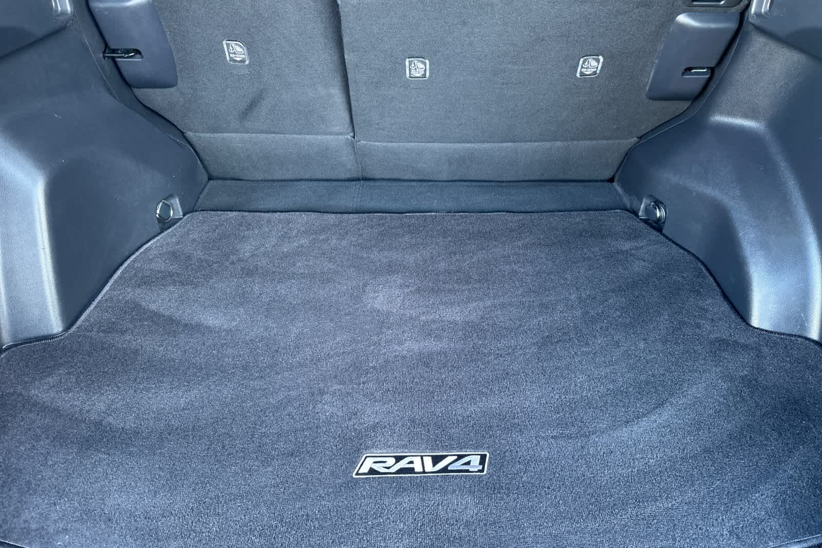 Thumbnail: 2023 Toyota RAV4 - 16