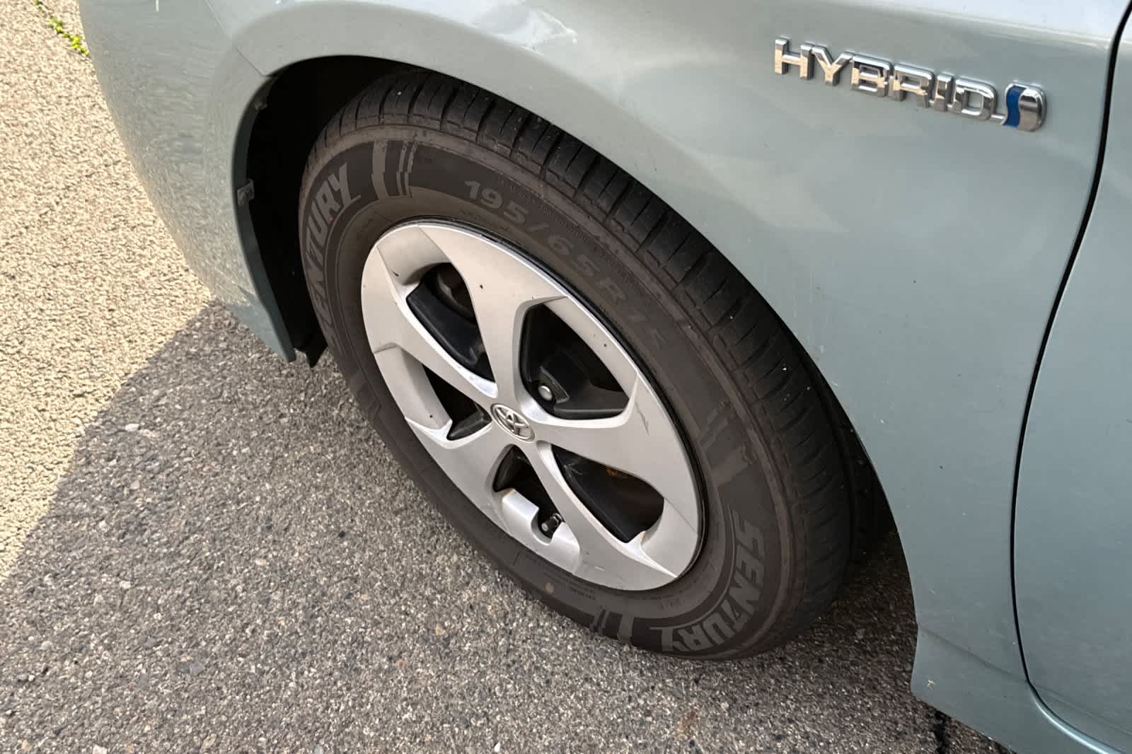 Thumbnail: 2012 Toyota Prius - 22