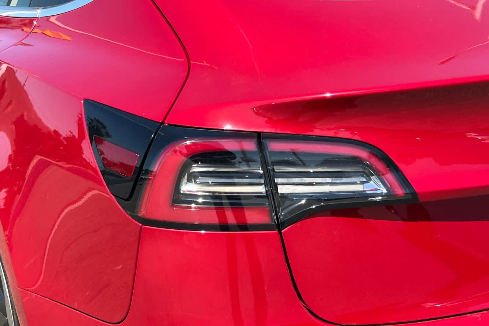 Thumbnail: 2018 Tesla Model 3 - 20