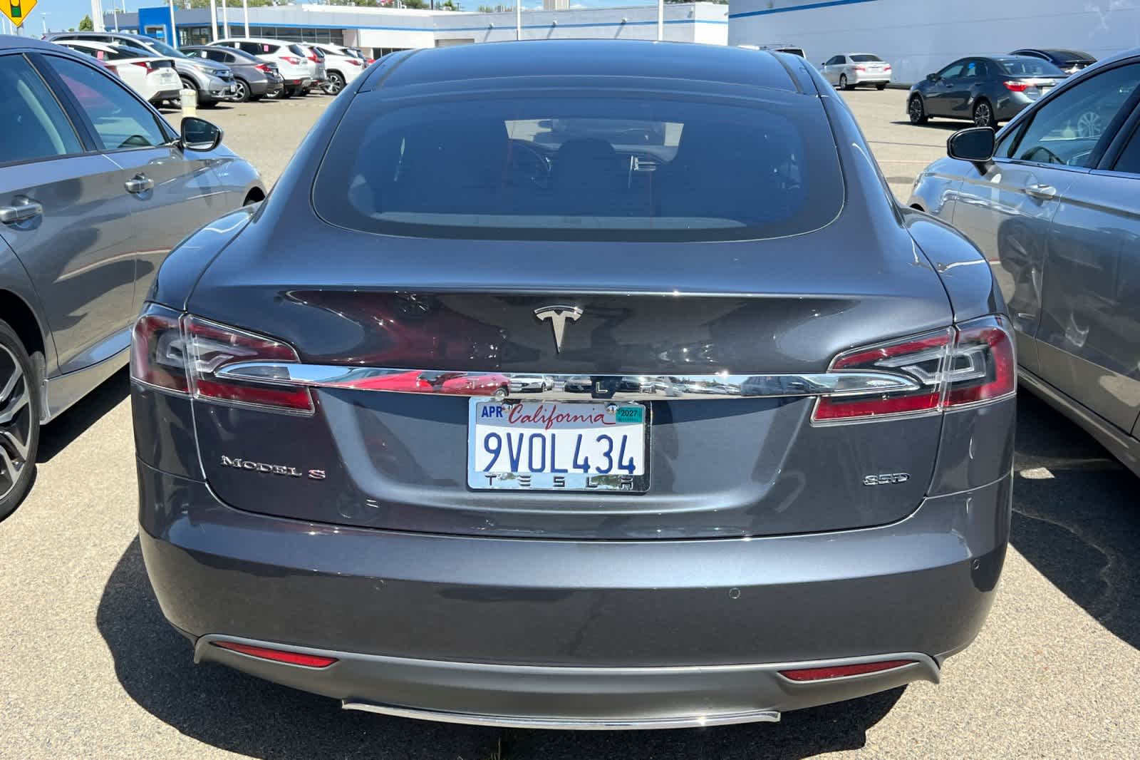 Thumbnail: 2015 Tesla Model S - 5