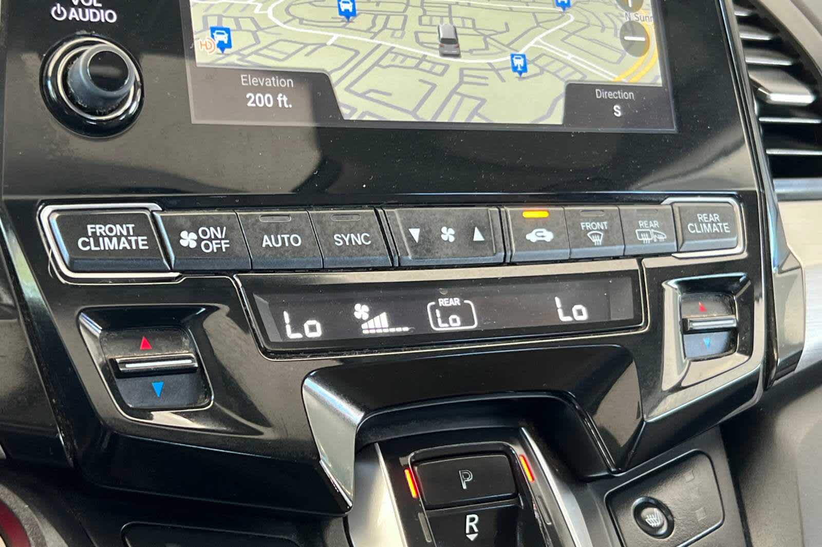 Thumbnail: 2018 Honda Odyssey - 25