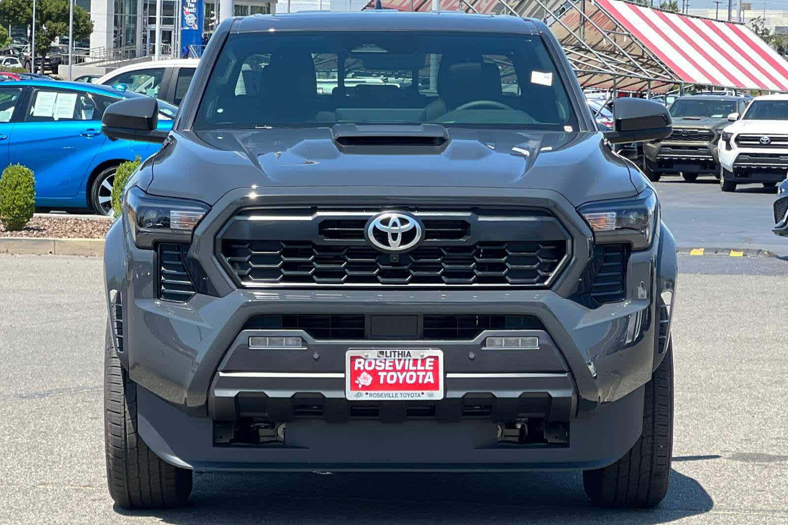 Thumbnail: 2025 Toyota Tacoma - 10
