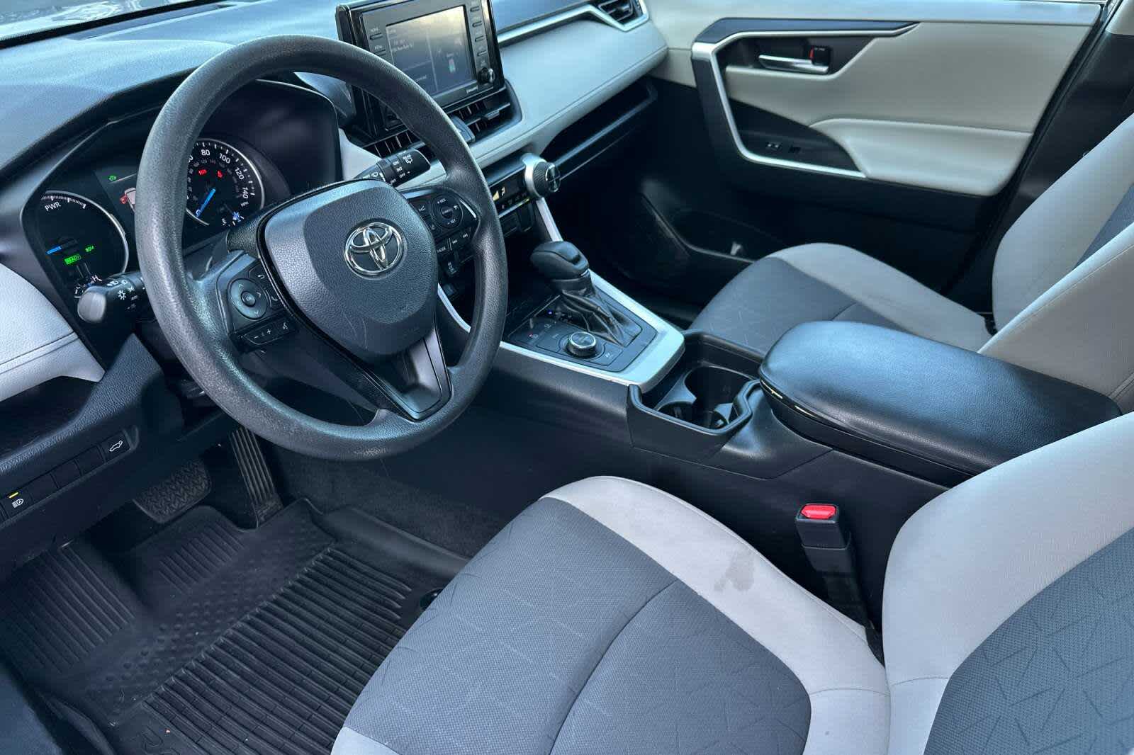 Thumbnail: 2021 Toyota RAV4 - 11