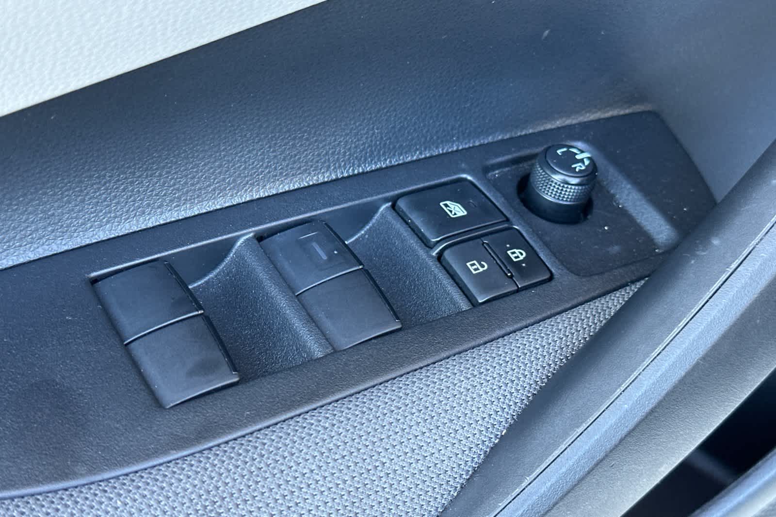 Thumbnail: 2025 Toyota Corolla - 13