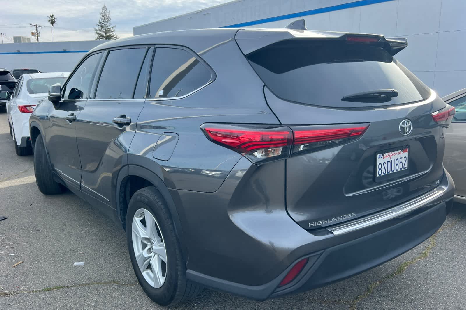 Thumbnail: 2020 Toyota Highlander - 4