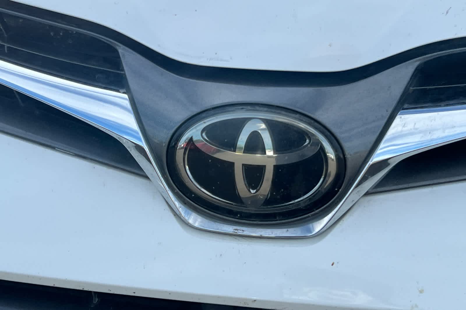 Thumbnail: 2019 Toyota Sienna - 10