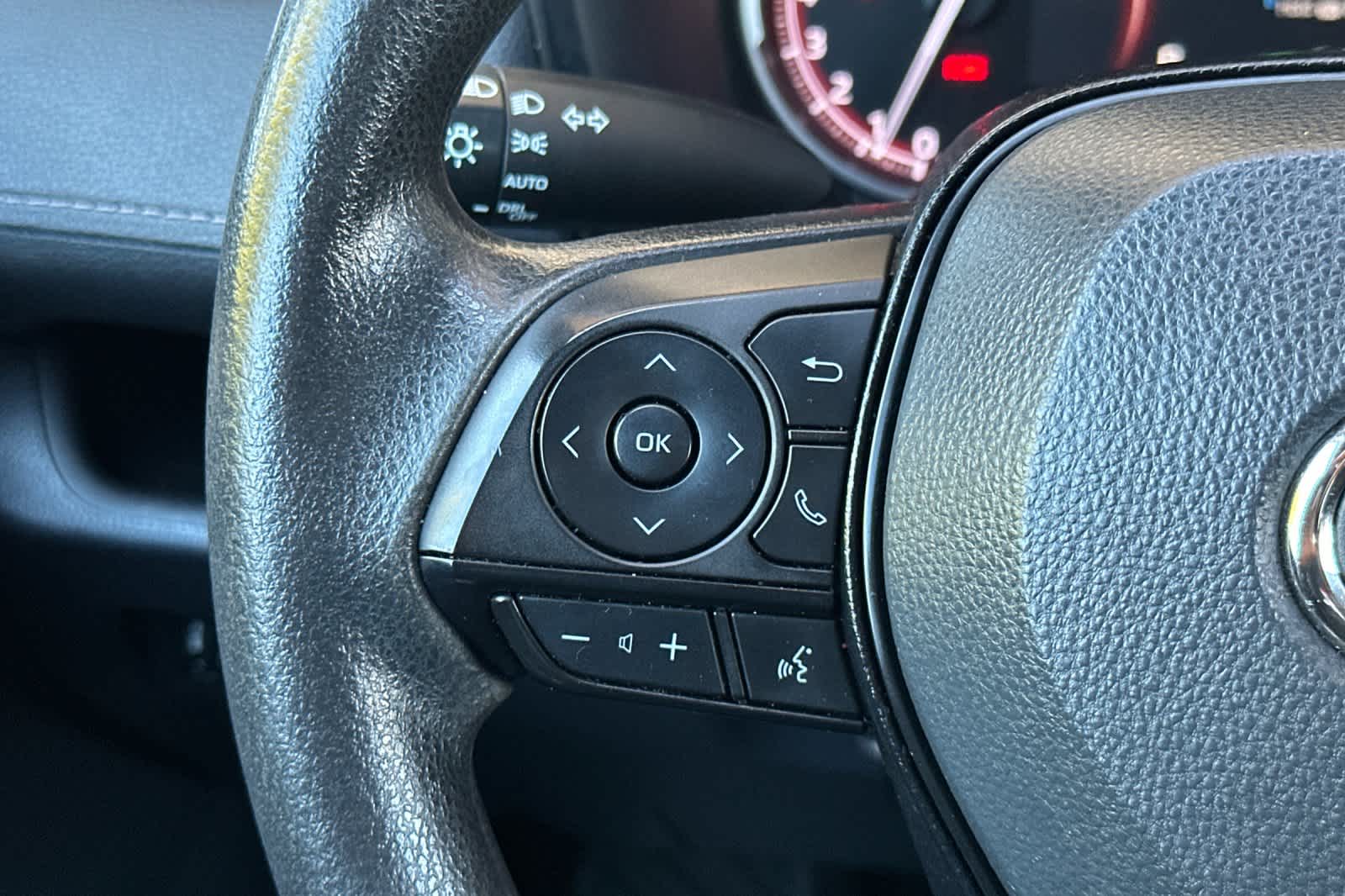 Thumbnail: 2023 Toyota RAV4 - 26