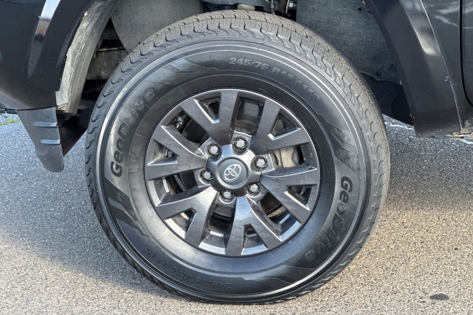 Thumbnail: 2022 Toyota Tacoma - 28