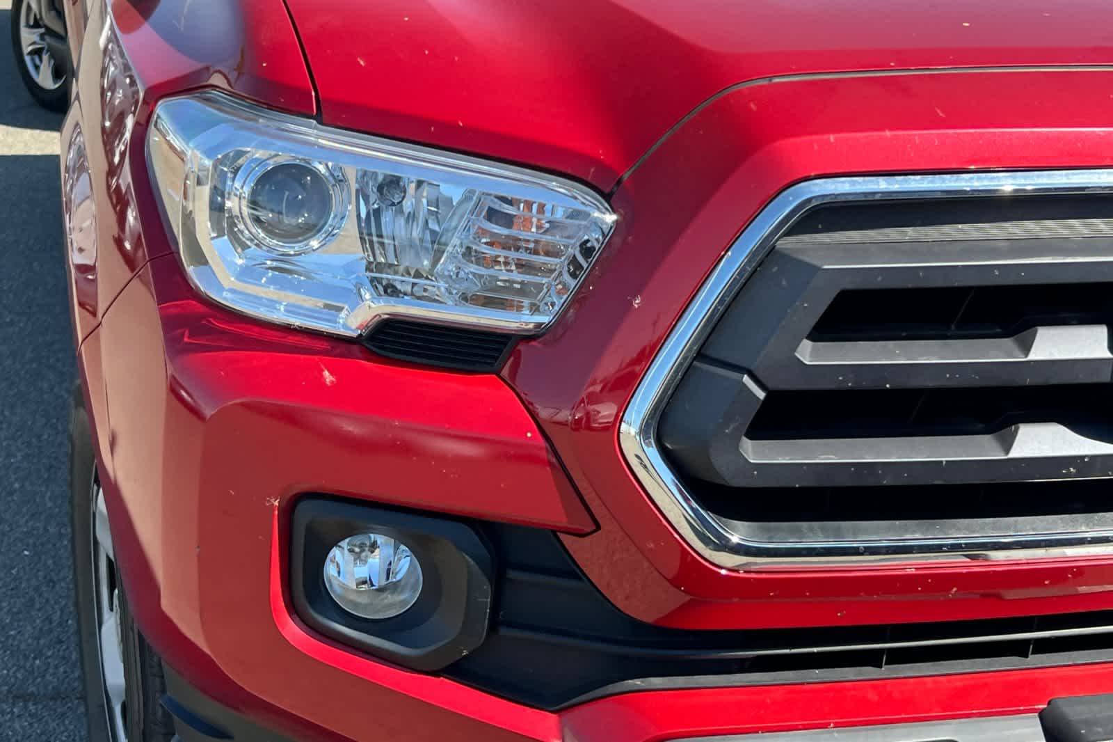 Thumbnail: 2023 Toyota Tacoma - 8