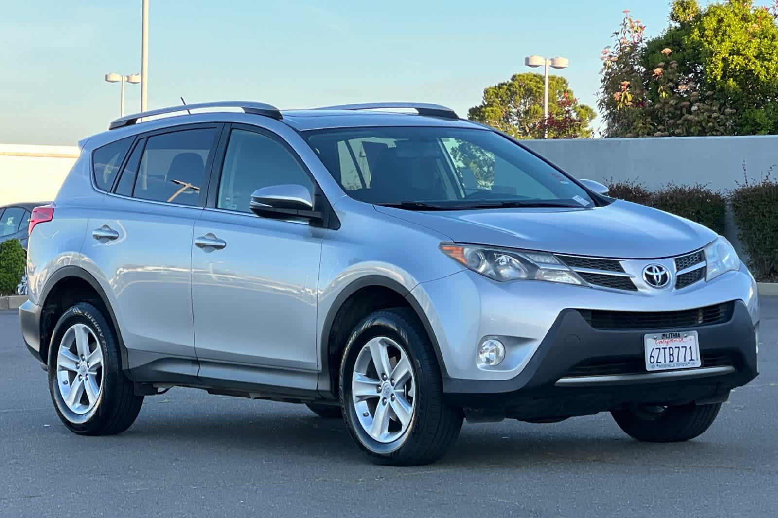 Thumbnail: 2013 Toyota RAV4 - 5