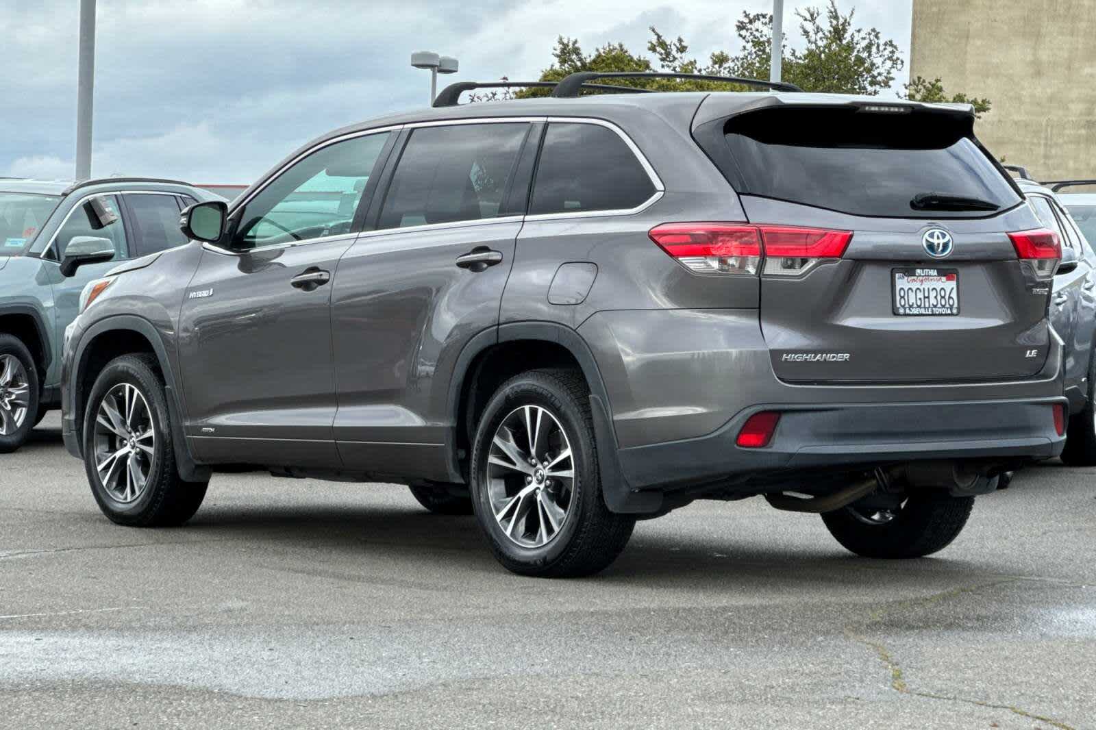2018 Toyota Highlander LE 7