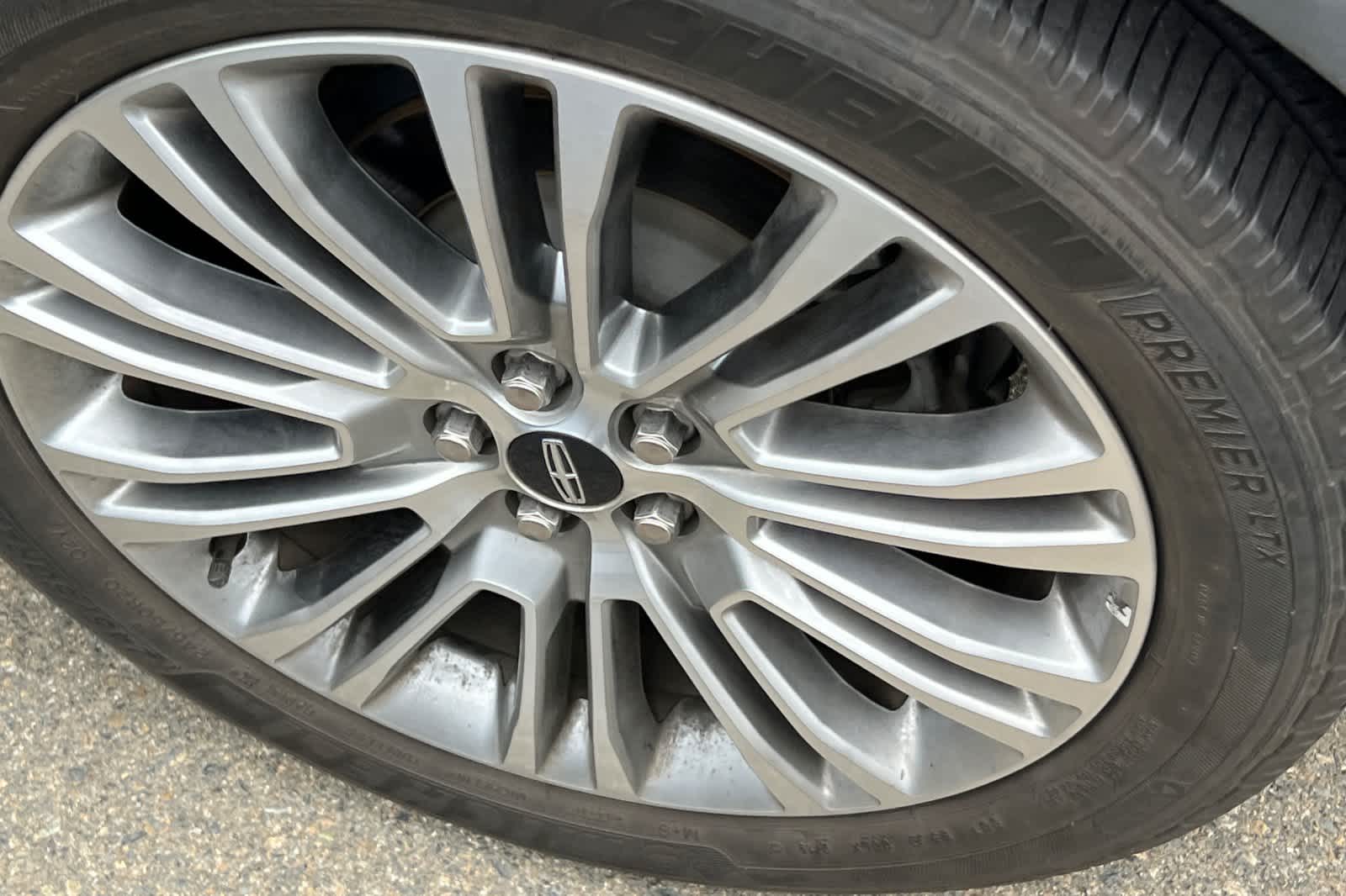 Thumbnail: 2018 Lincoln MKX - 18