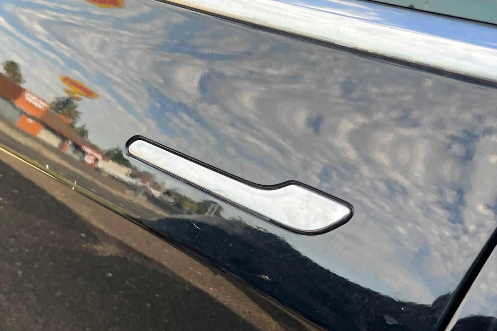 Thumbnail: 2019 Tesla Model 3 - 17