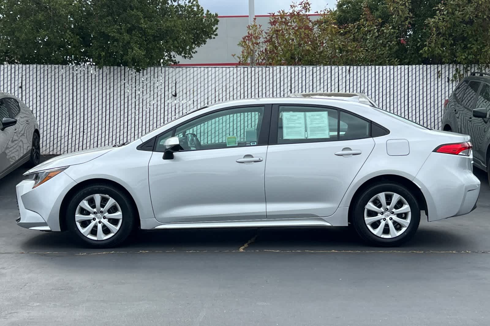 Thumbnail: 2024 Toyota Corolla - 9
