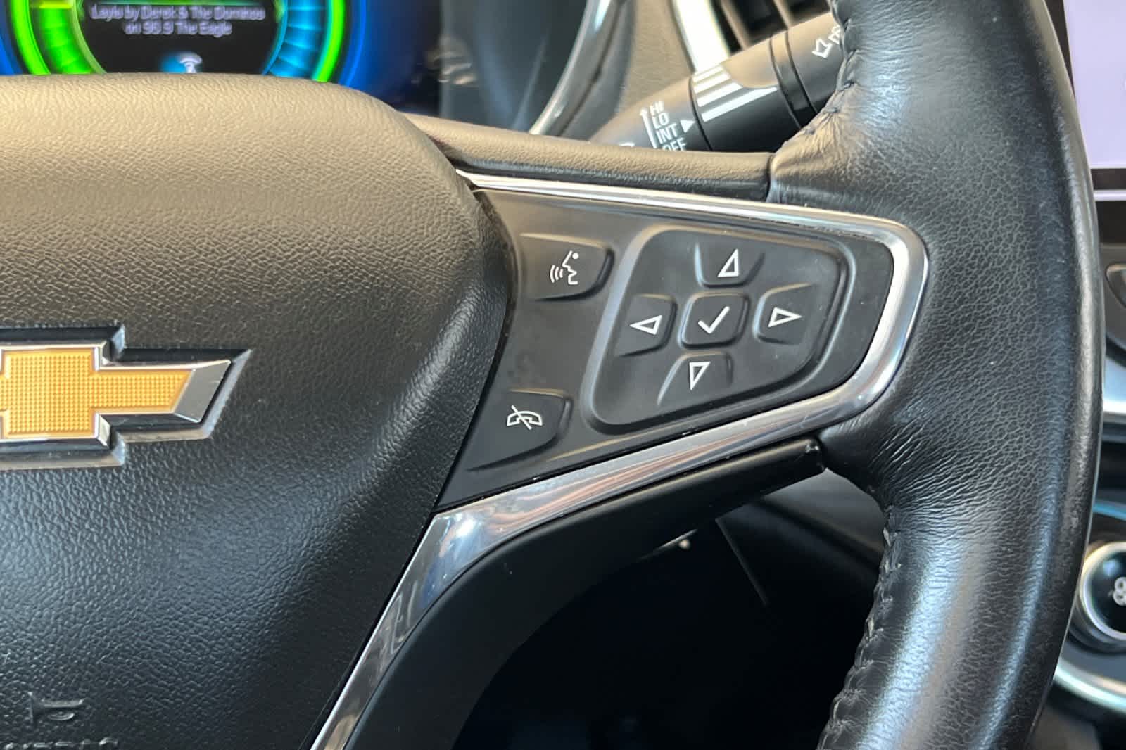 Thumbnail: 2017 Chevrolet Volt - 28