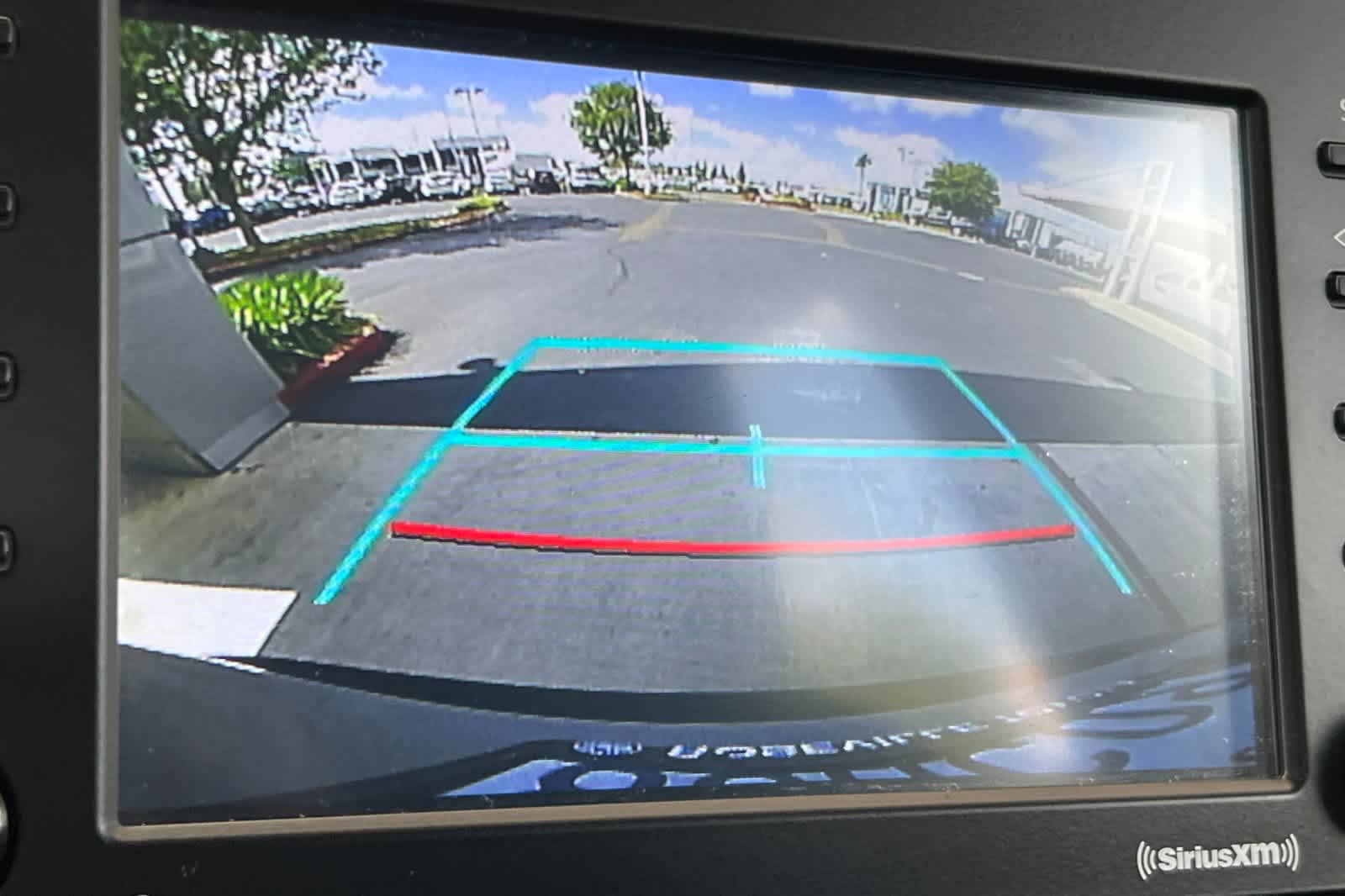 Thumbnail: 2021 Toyota RAV4 - 21