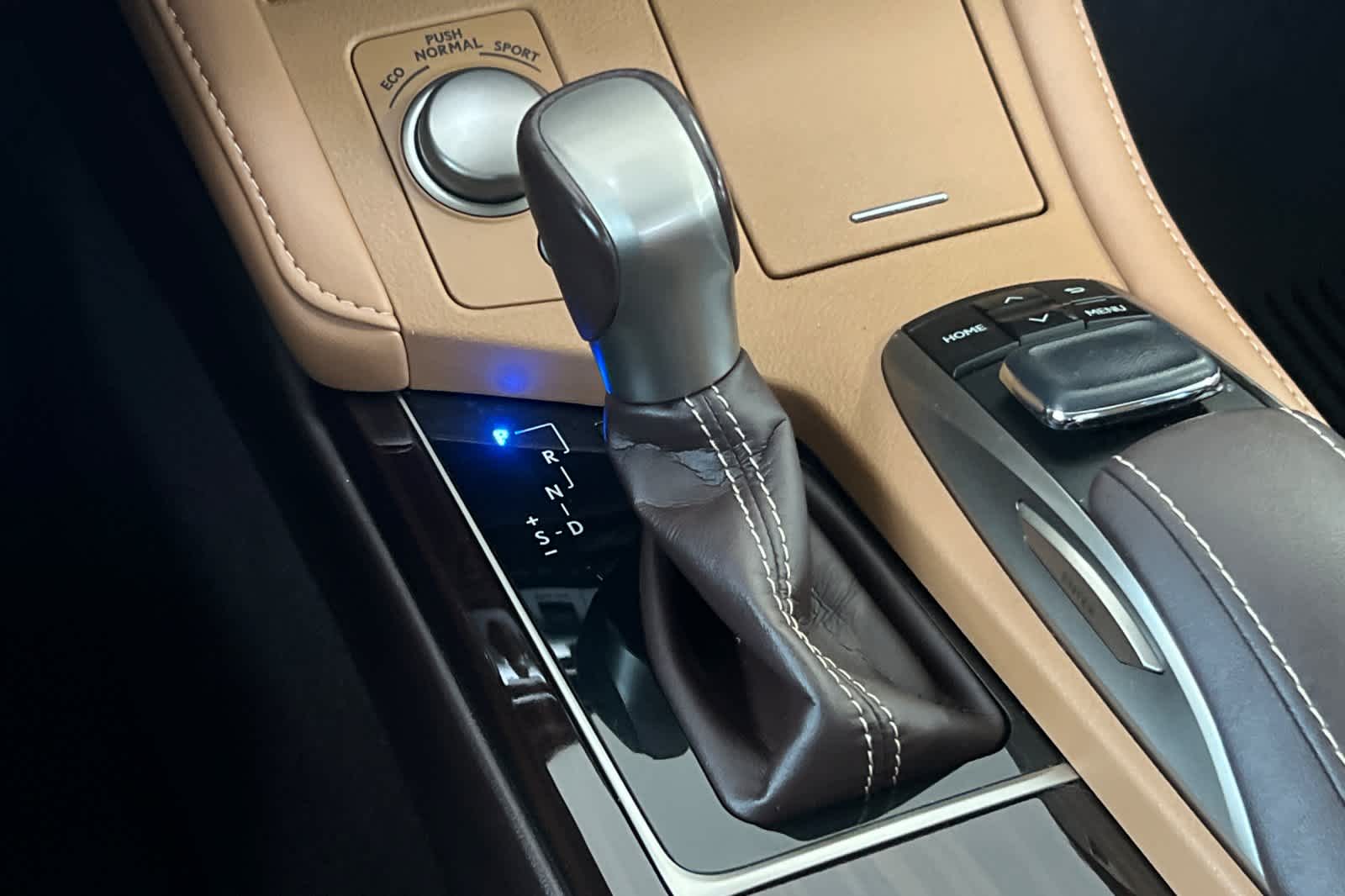 Thumbnail: 2018 Lexus ES - 23