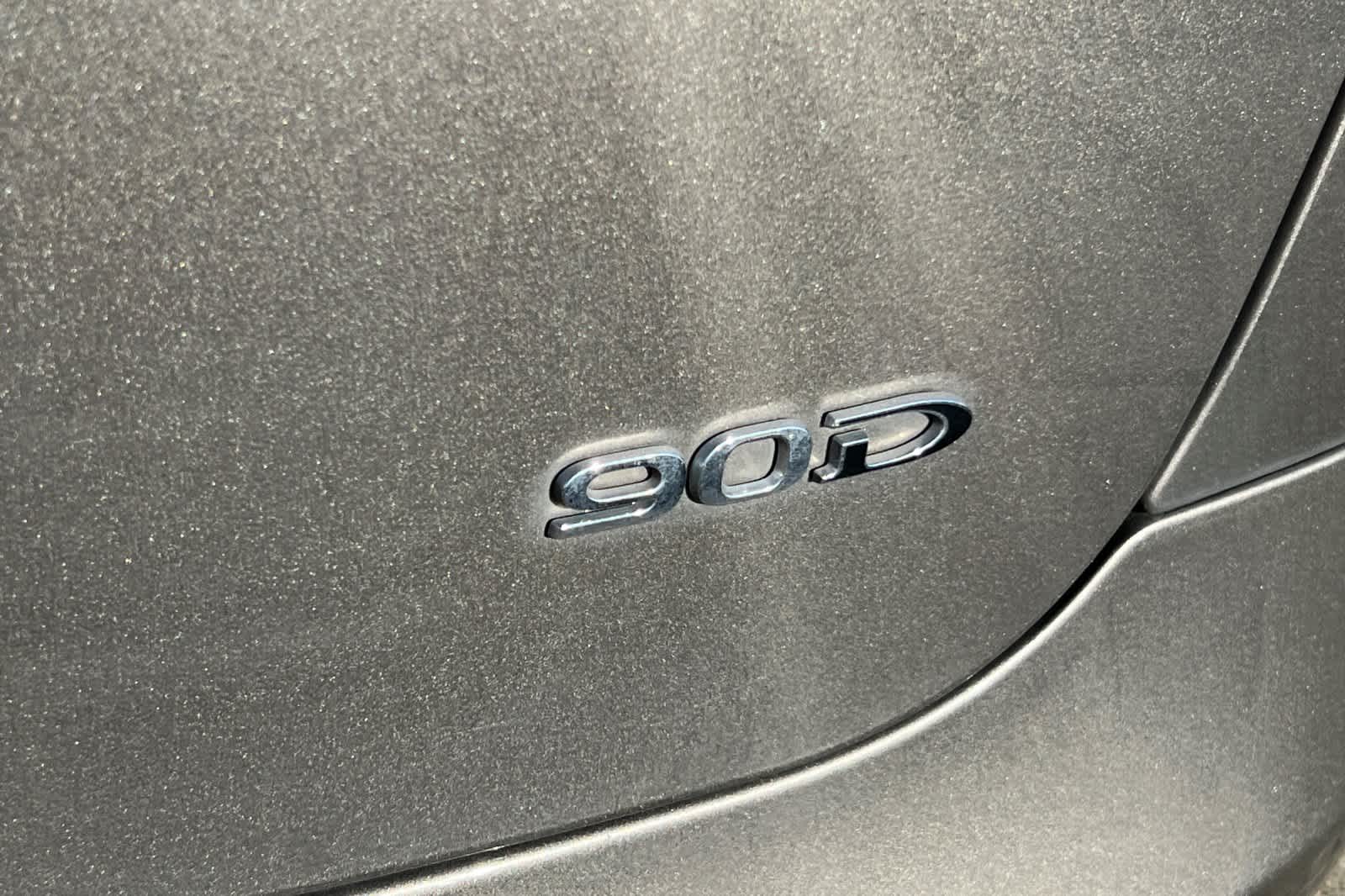 Thumbnail: 2015 Tesla Model S - 7