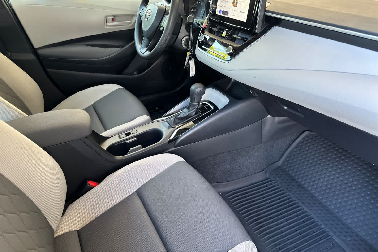 Thumbnail: 2025 Toyota Corolla - 16