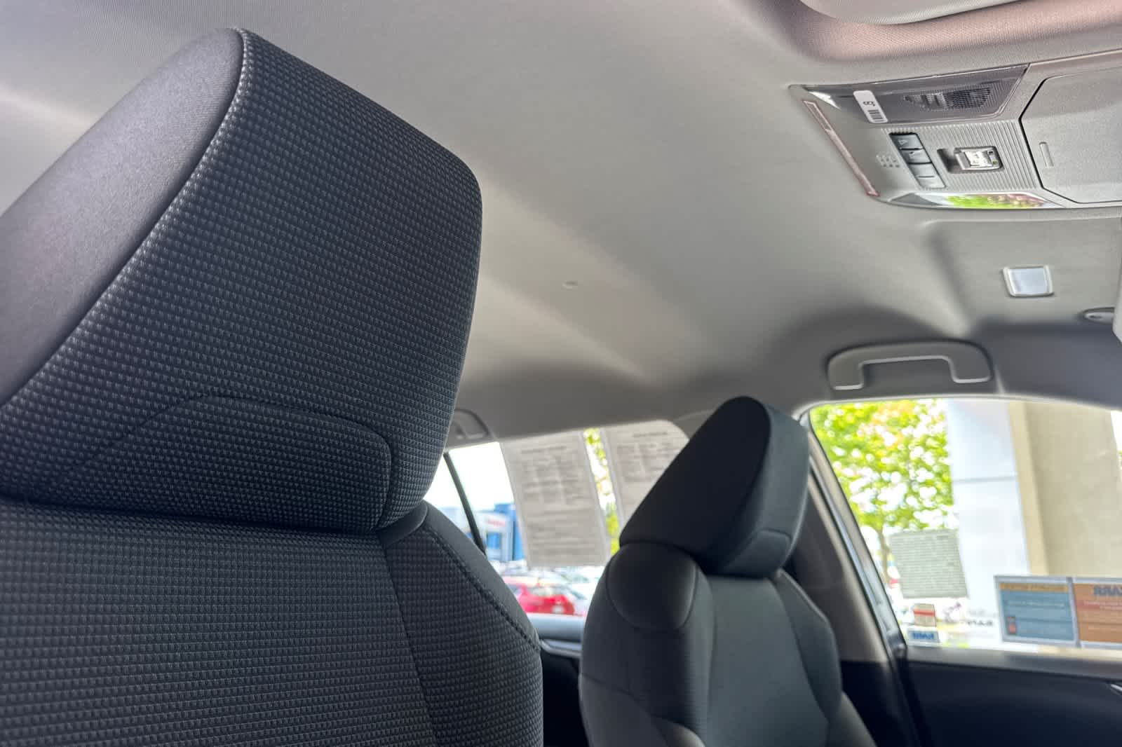 Thumbnail: 2021 Toyota RAV4 - 16