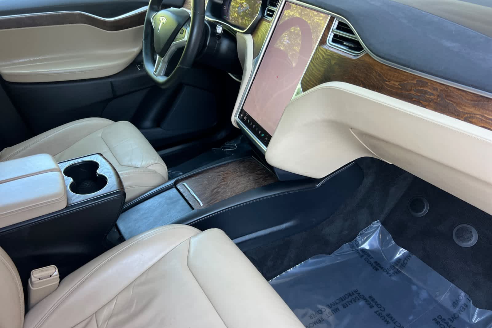 Thumbnail: 2017 Tesla Model X - 17