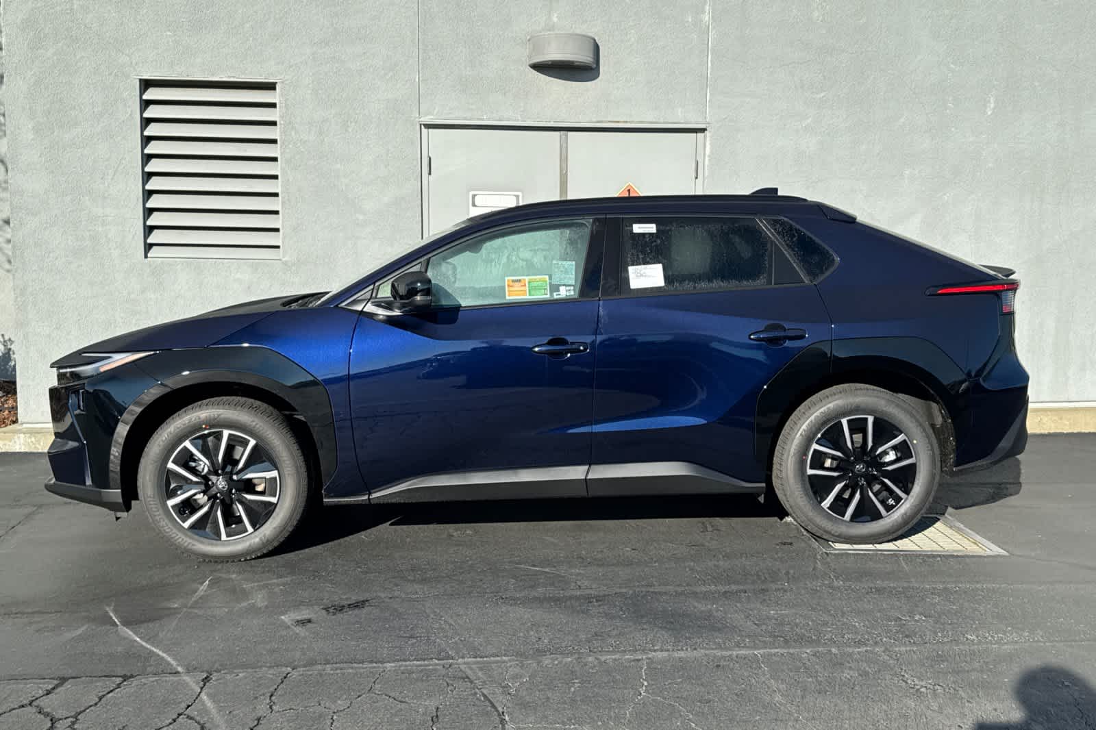 Thumbnail: 2026 Toyota bZ - 5