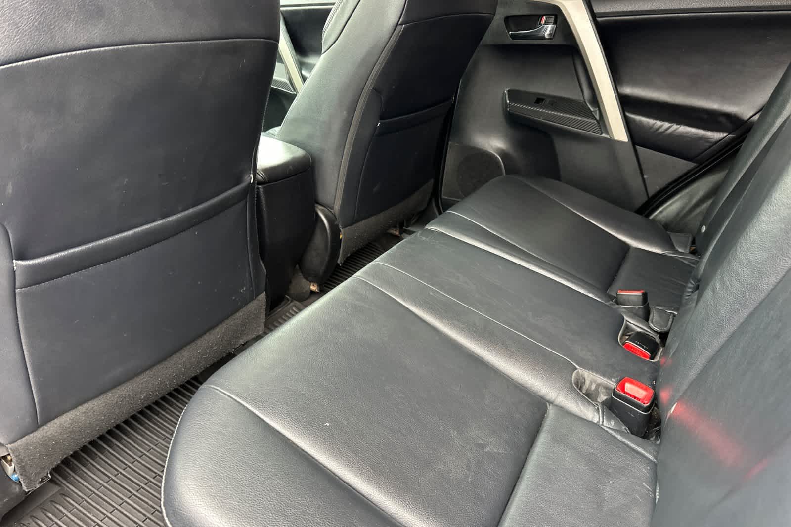 Thumbnail: 2013 Toyota RAV4 - 4