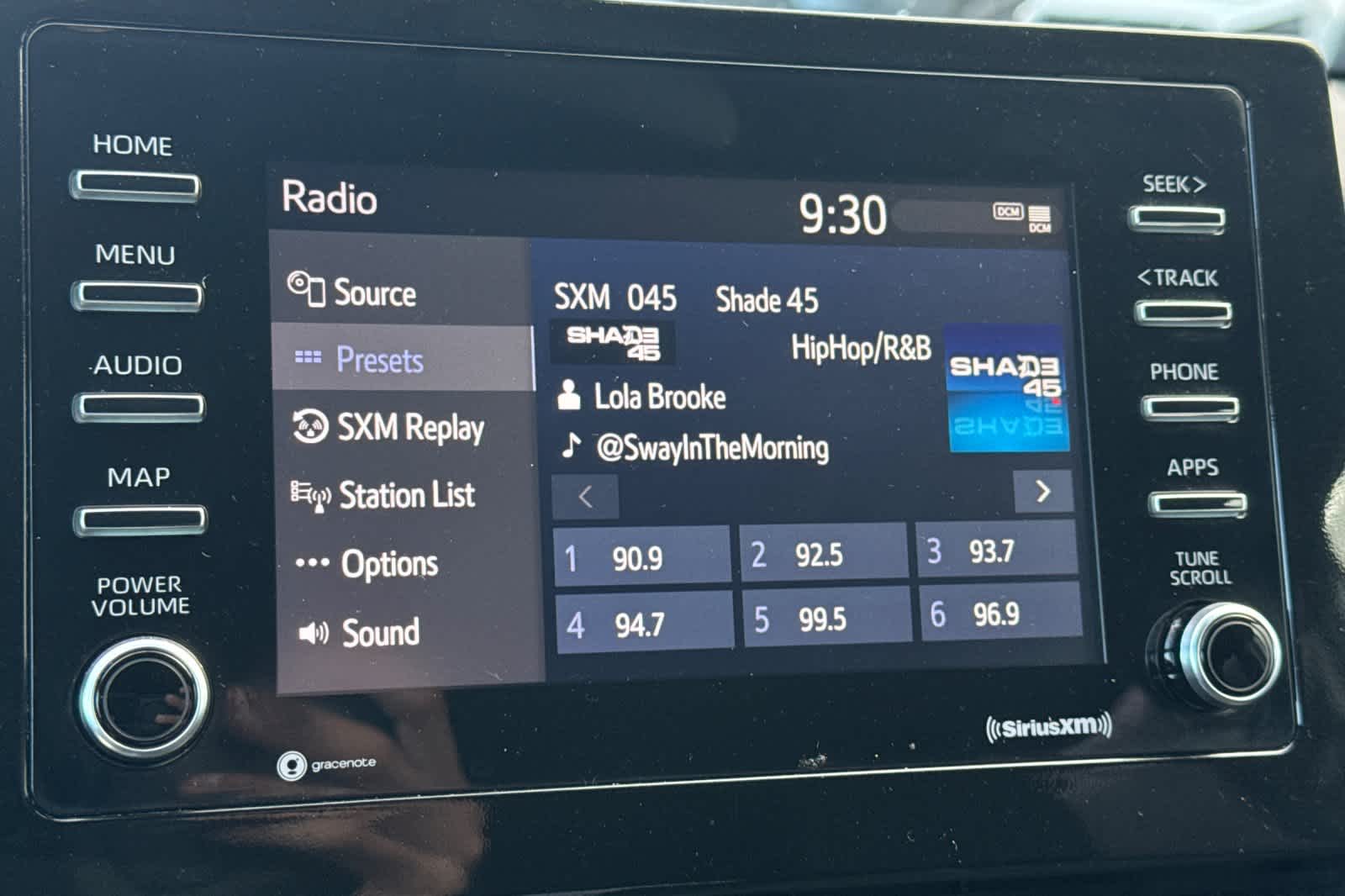 Thumbnail: 2022 Toyota Camry - 18