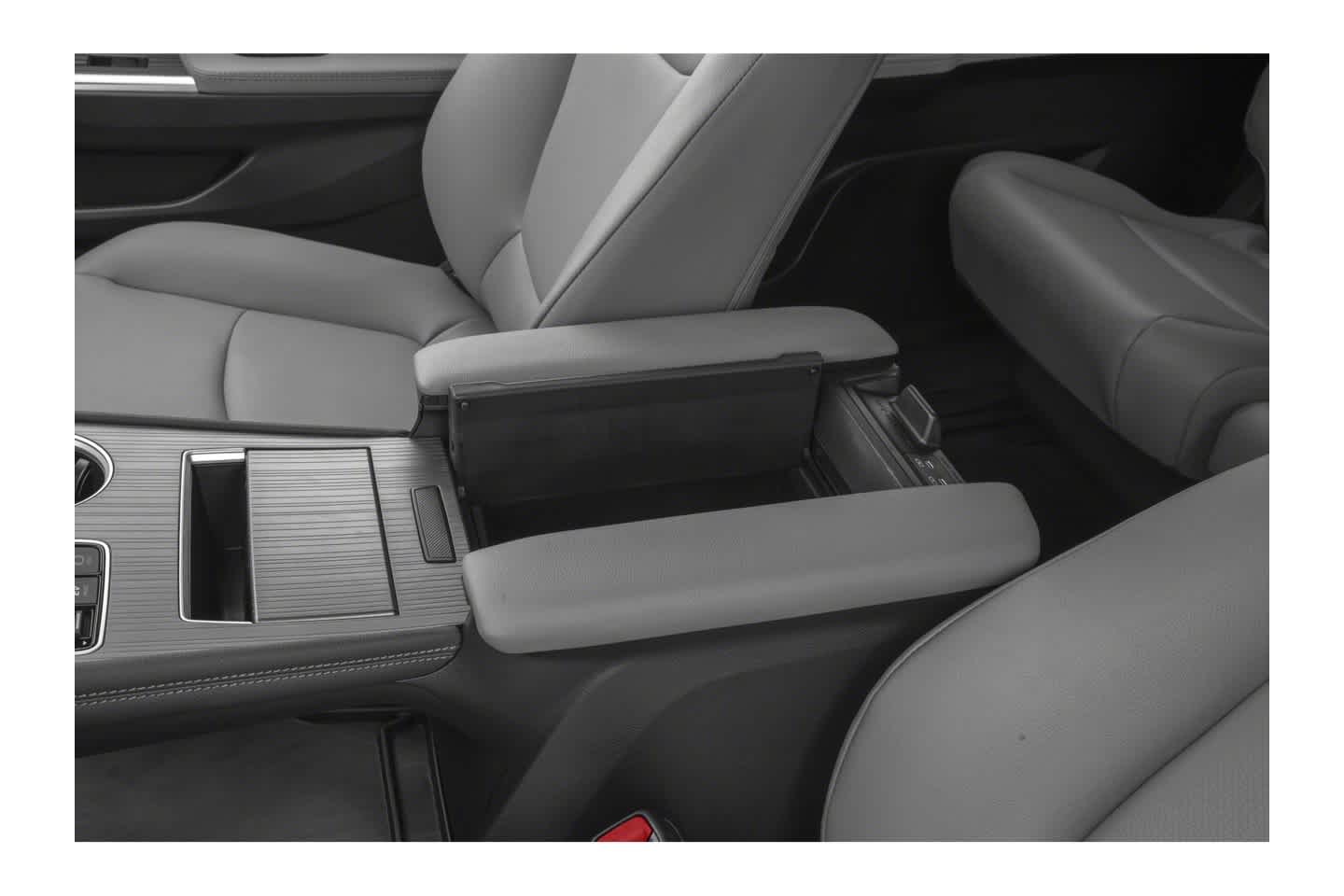 Thumbnail: 2025 Toyota Sienna - 10