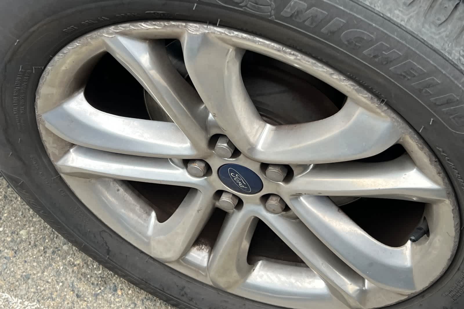 Thumbnail: 2016 Ford Edge - 22