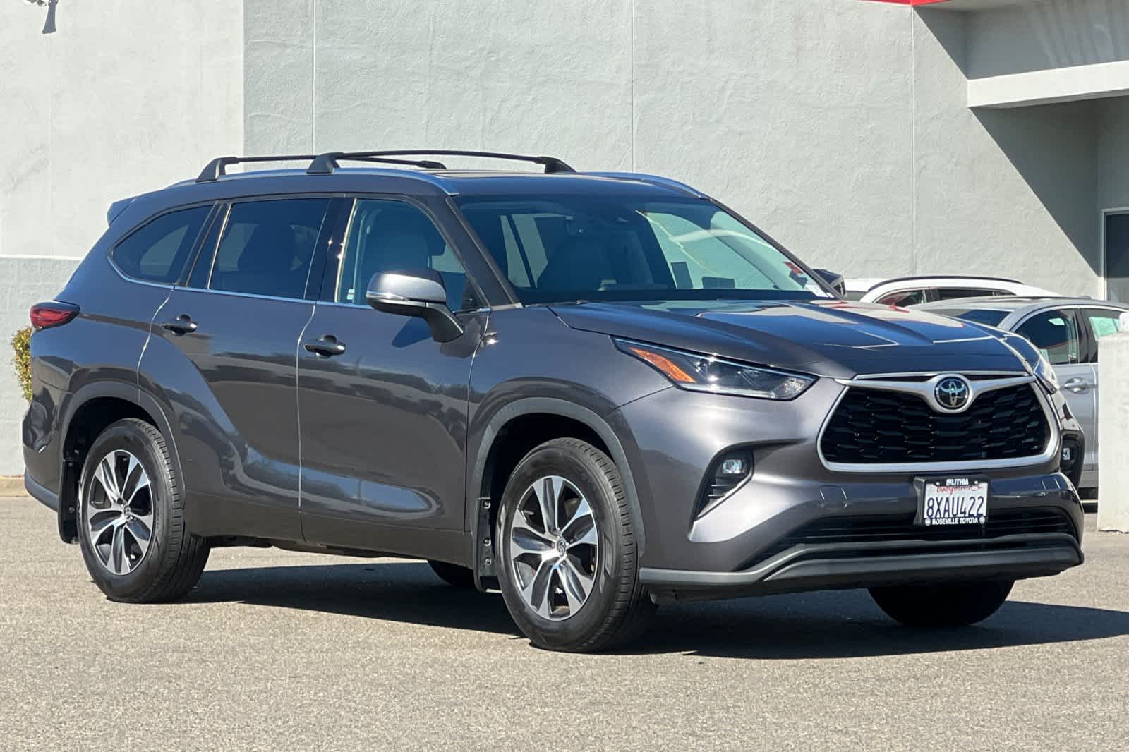 Thumbnail: 2021 Toyota Highlander - 4
