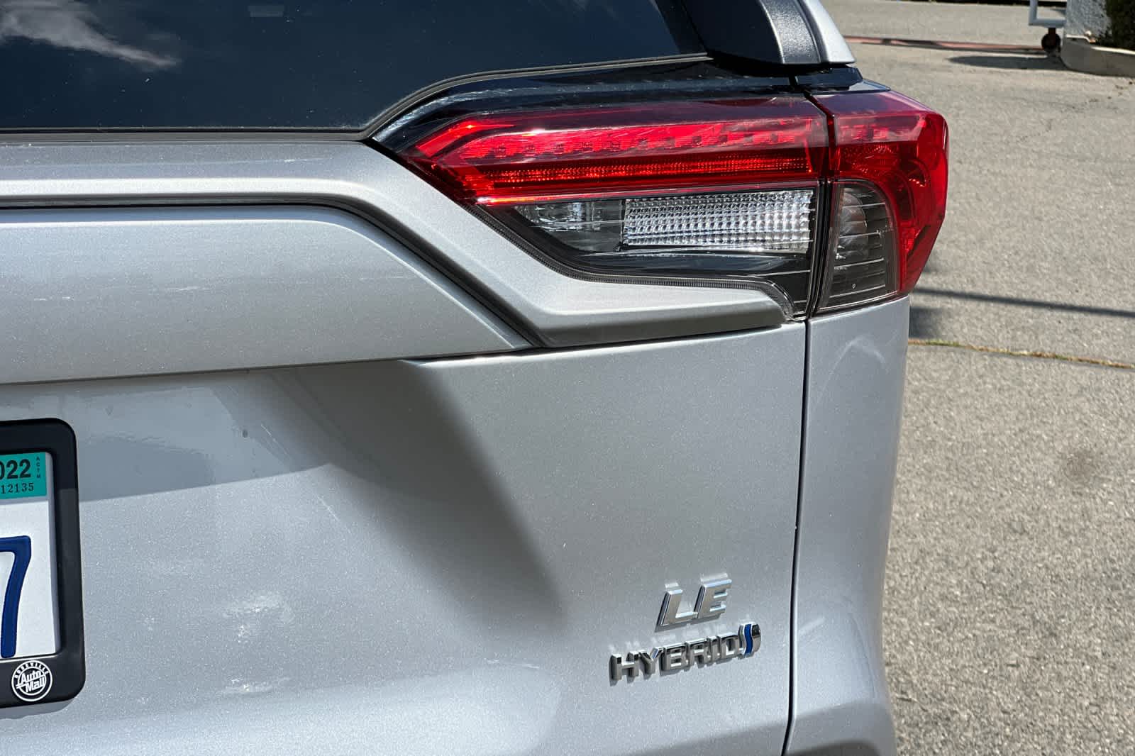 Thumbnail: 2021 Toyota RAV4 - 28