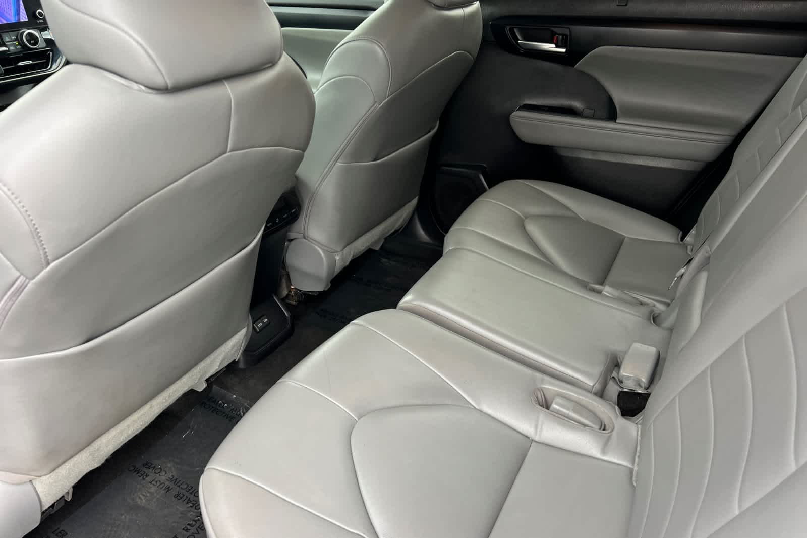 Thumbnail: 2023 Toyota Highlander - 4