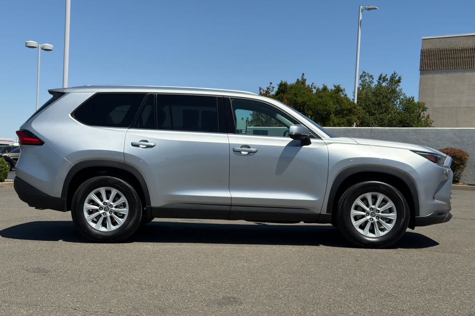 Thumbnail: 2024 Toyota Grand Highlander - 6