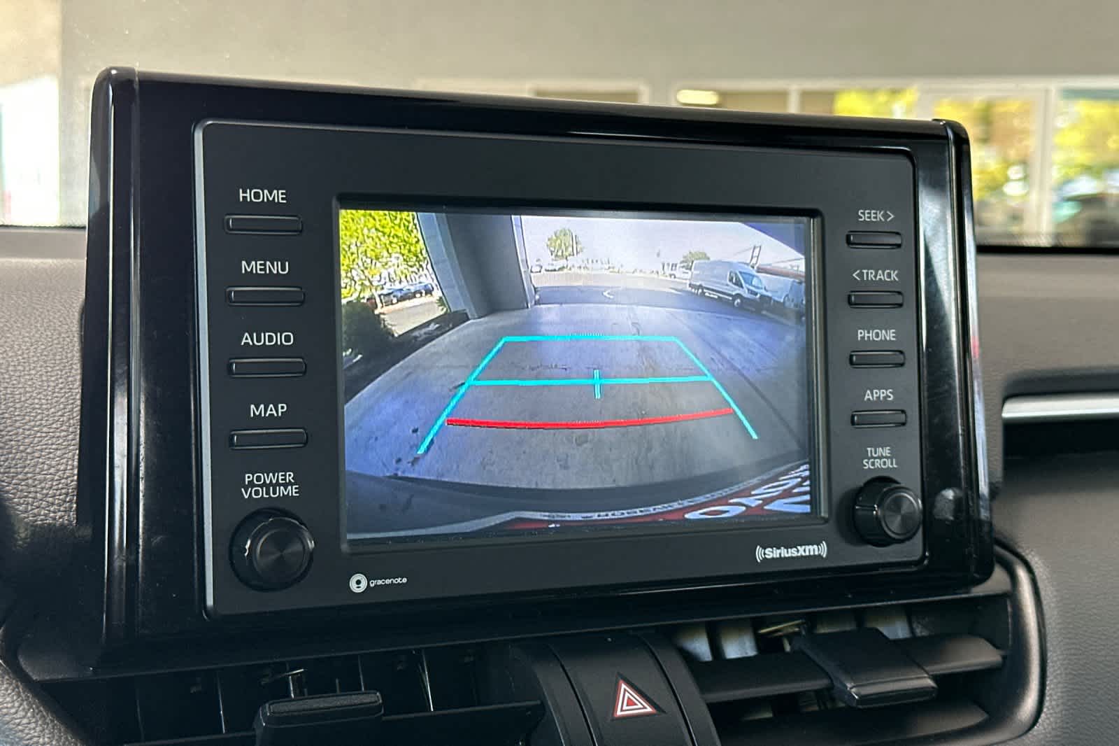 Thumbnail: 2022 Toyota RAV4 - 21