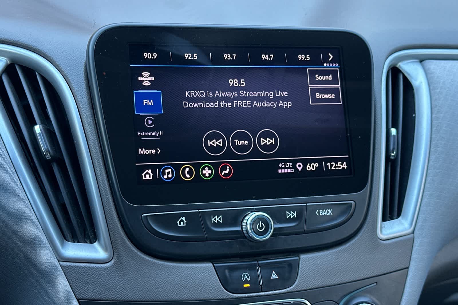 Thumbnail: 2022 Chevrolet Malibu - 19