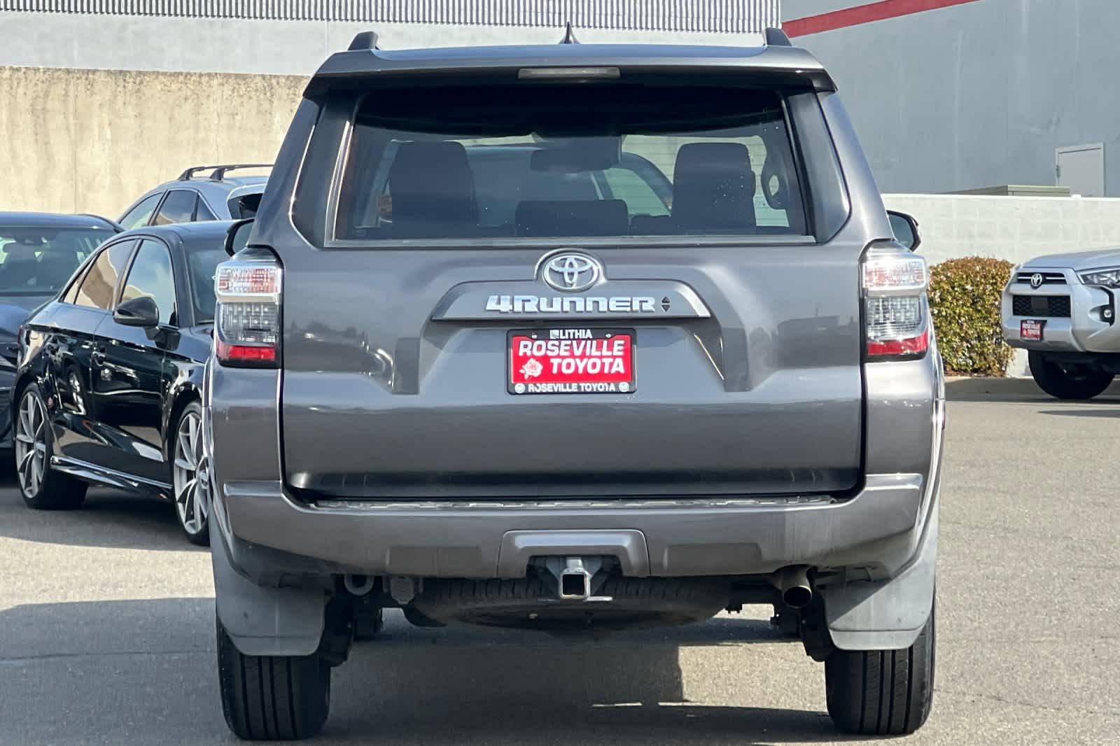 Thumbnail: 2020 Toyota 4Runner - 8
