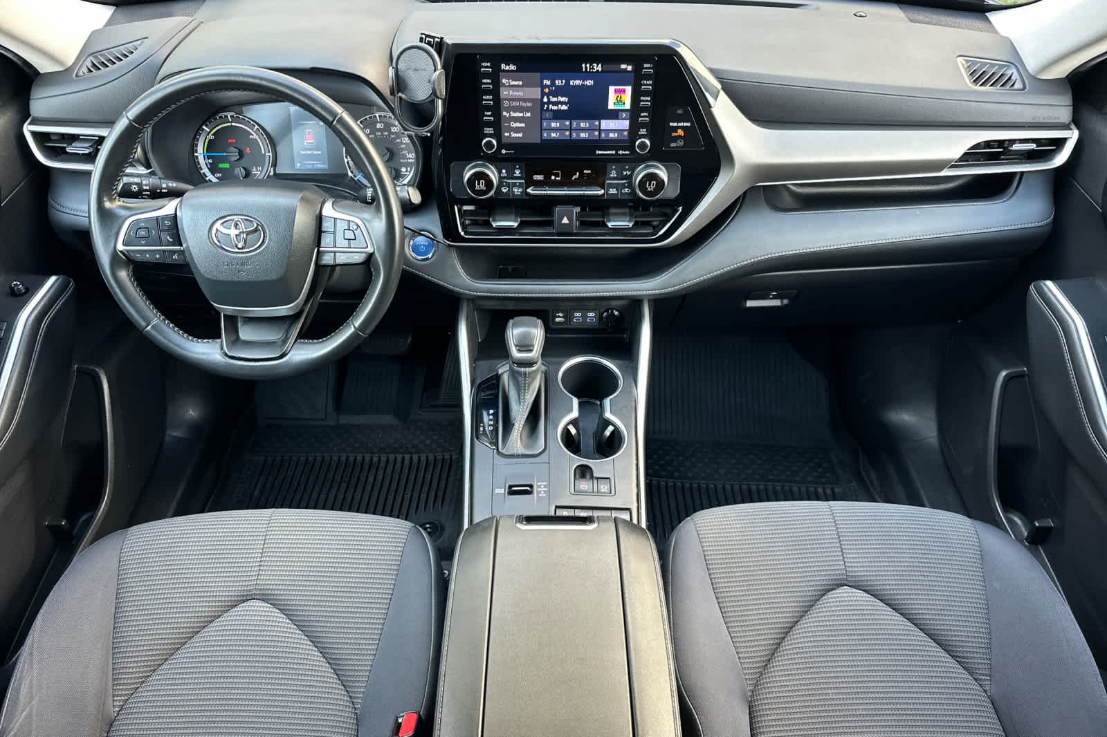 Thumbnail: 2022 Toyota Highlander - 3