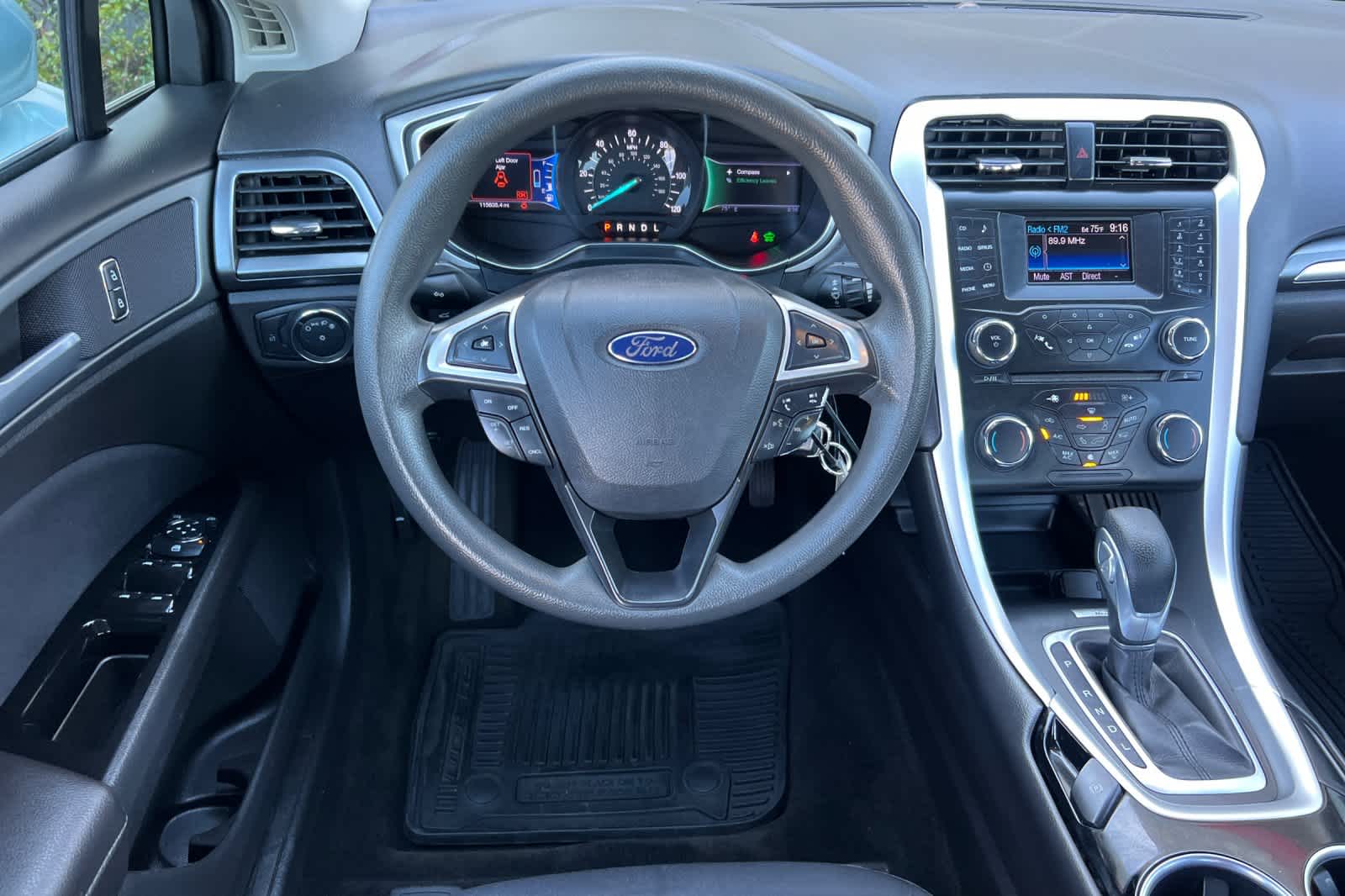 Thumbnail: 2013 Ford Fusion - 15