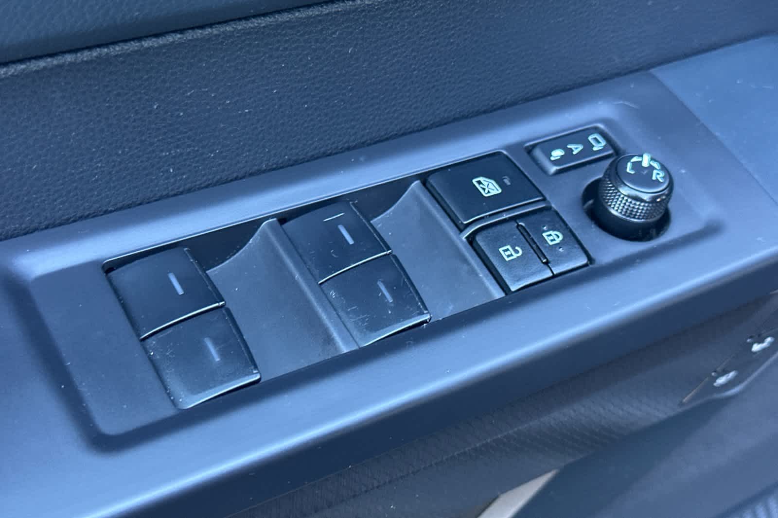 Thumbnail: 2023 Toyota Sequoia - 13