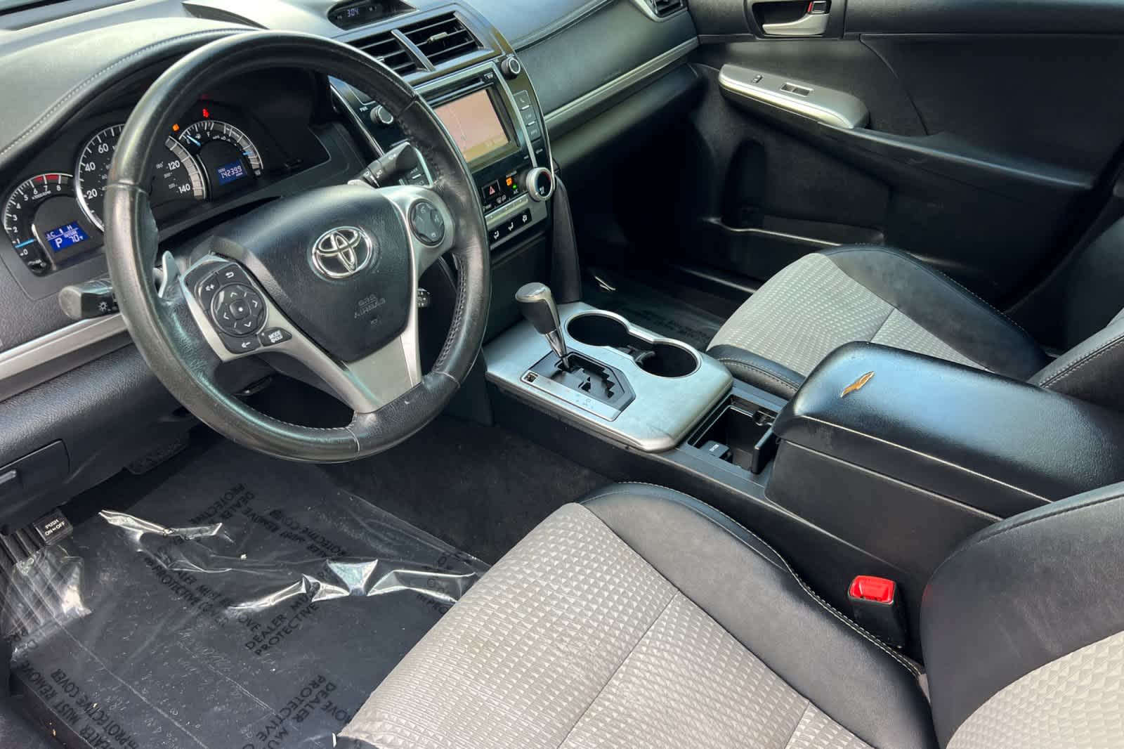 Thumbnail: 2012 Toyota Camry - 11