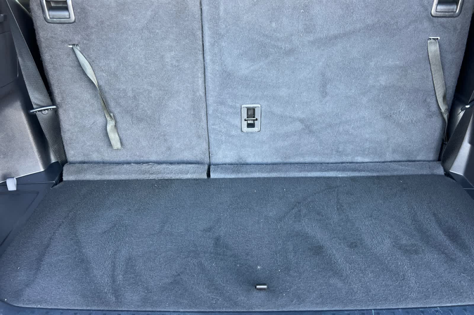 Thumbnail: 2023 Toyota Highlander - 17