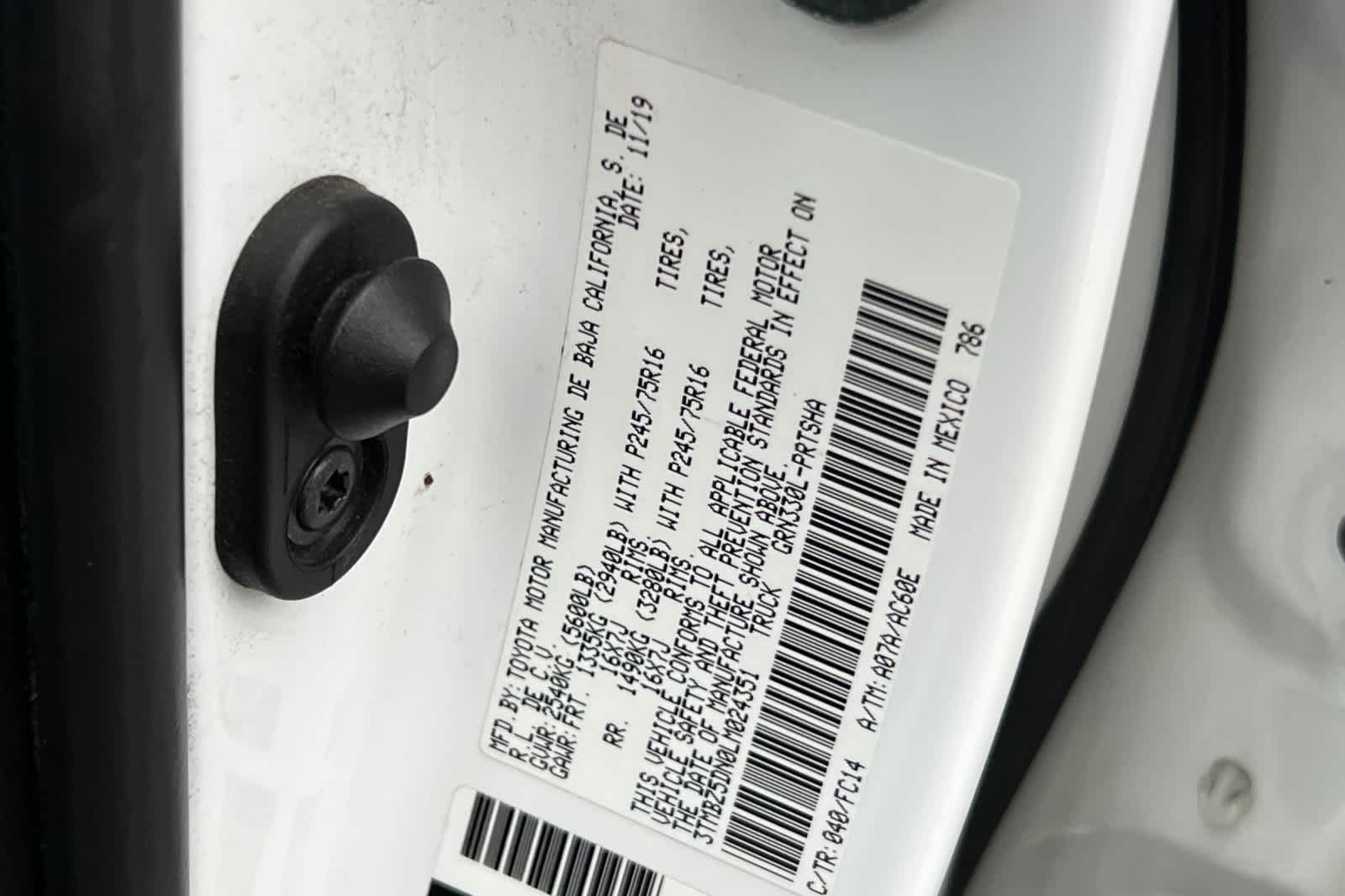 Thumbnail: 2020 Toyota Tacoma - 30