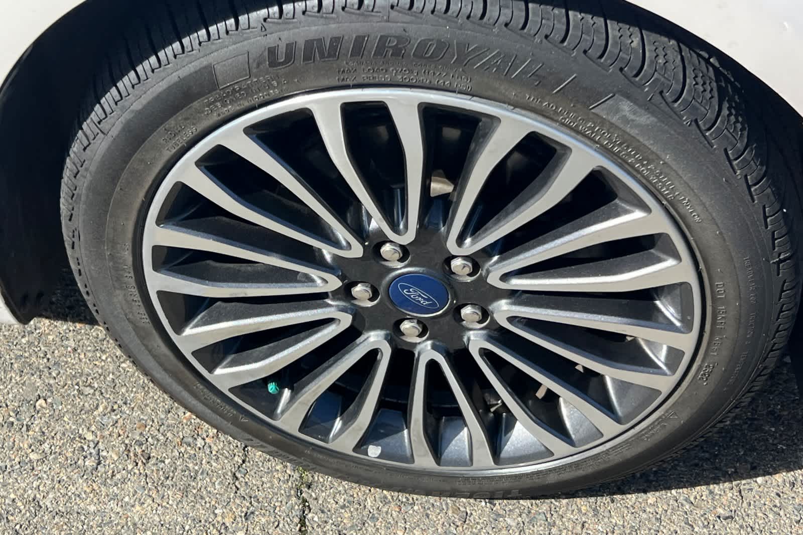 Thumbnail: 2017 Ford Fusion - 12