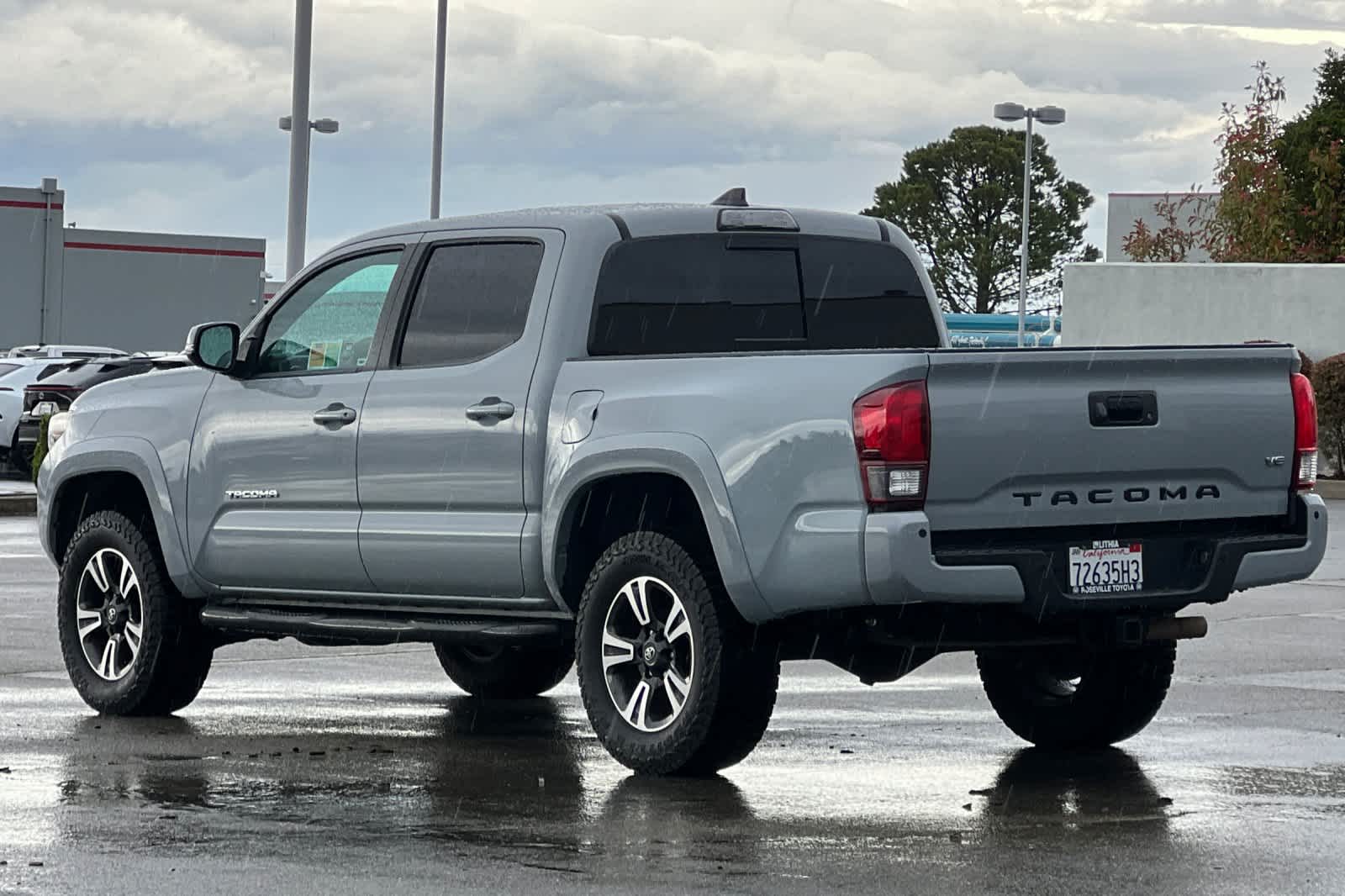Thumbnail: 2019 Toyota Tacoma - 7