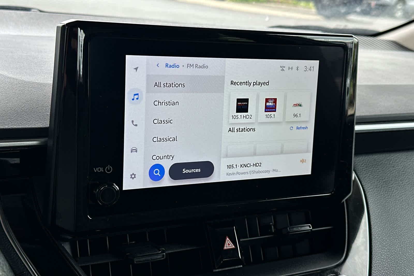 Thumbnail: 2023 Toyota Corolla - 18