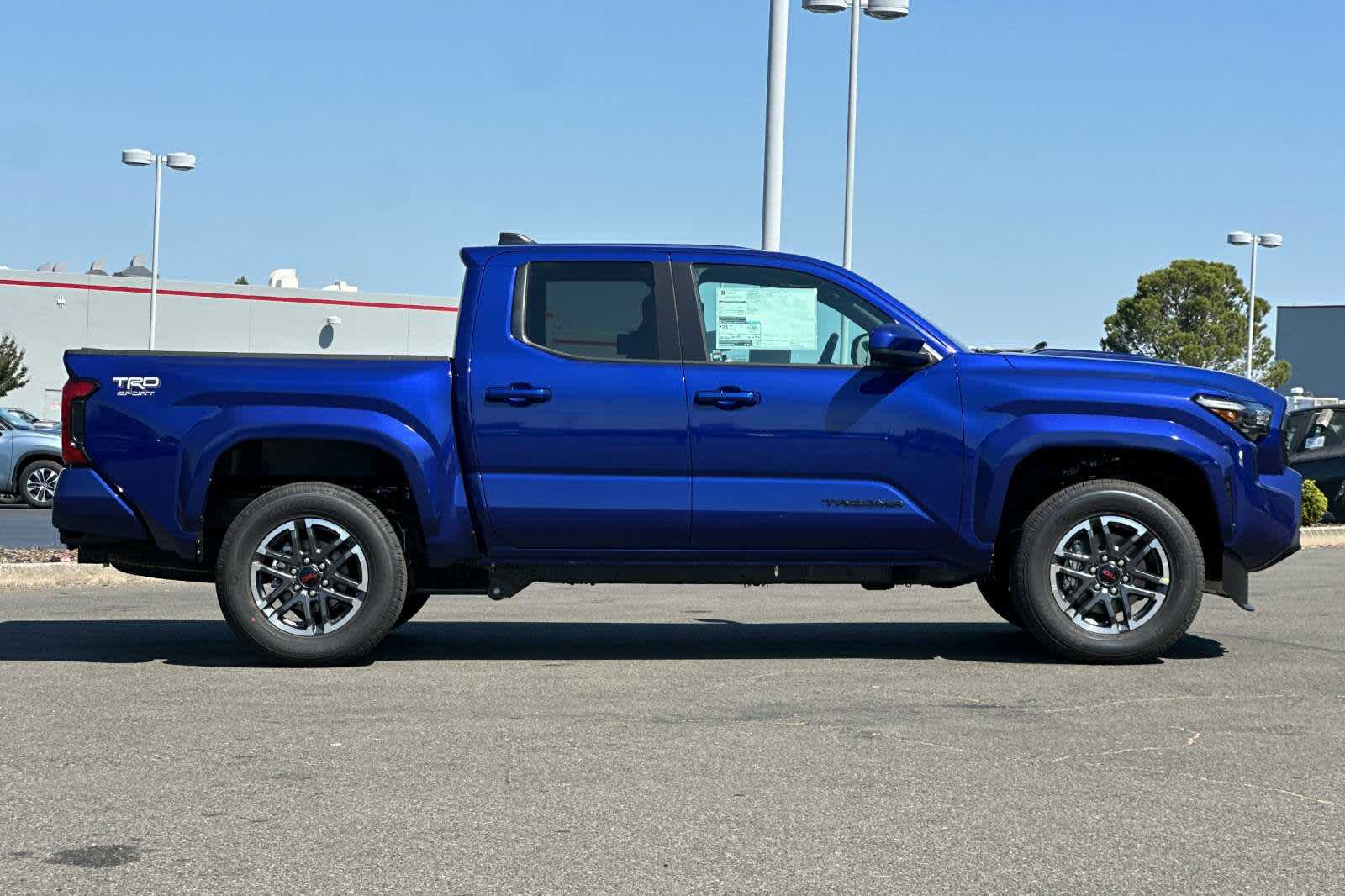 2025 Toyota Tacoma TRD Sport 8