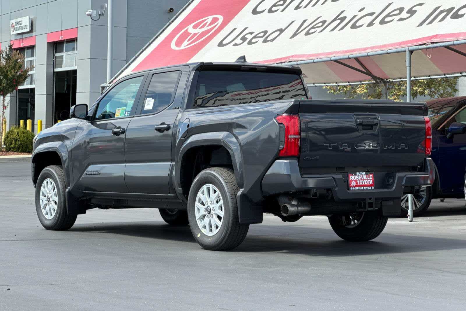 Thumbnail: 2025 Toyota Tacoma - 6